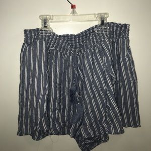 Striped flow shorts